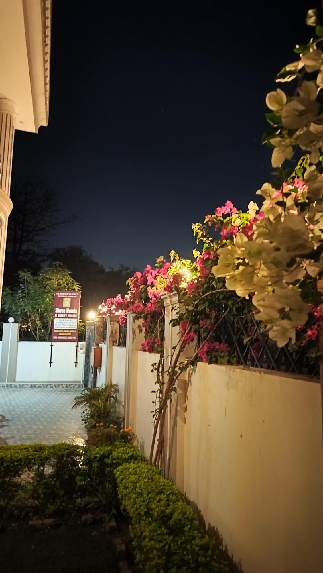 Shree Nanda Guest House Varanasi Eksteriør billede